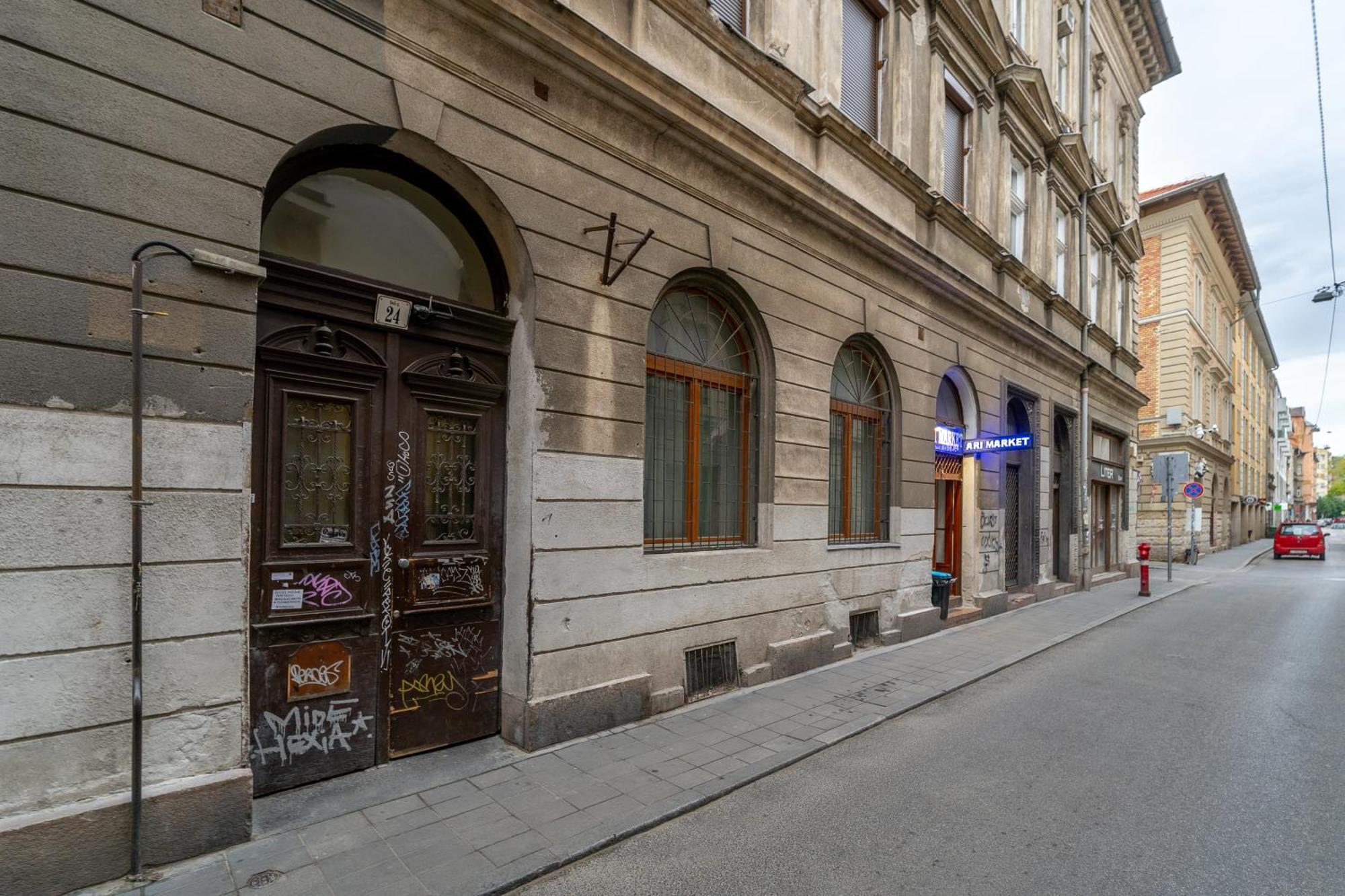 Azure Oasis In The Heart Of The City Budapest Ngoại thất bức ảnh